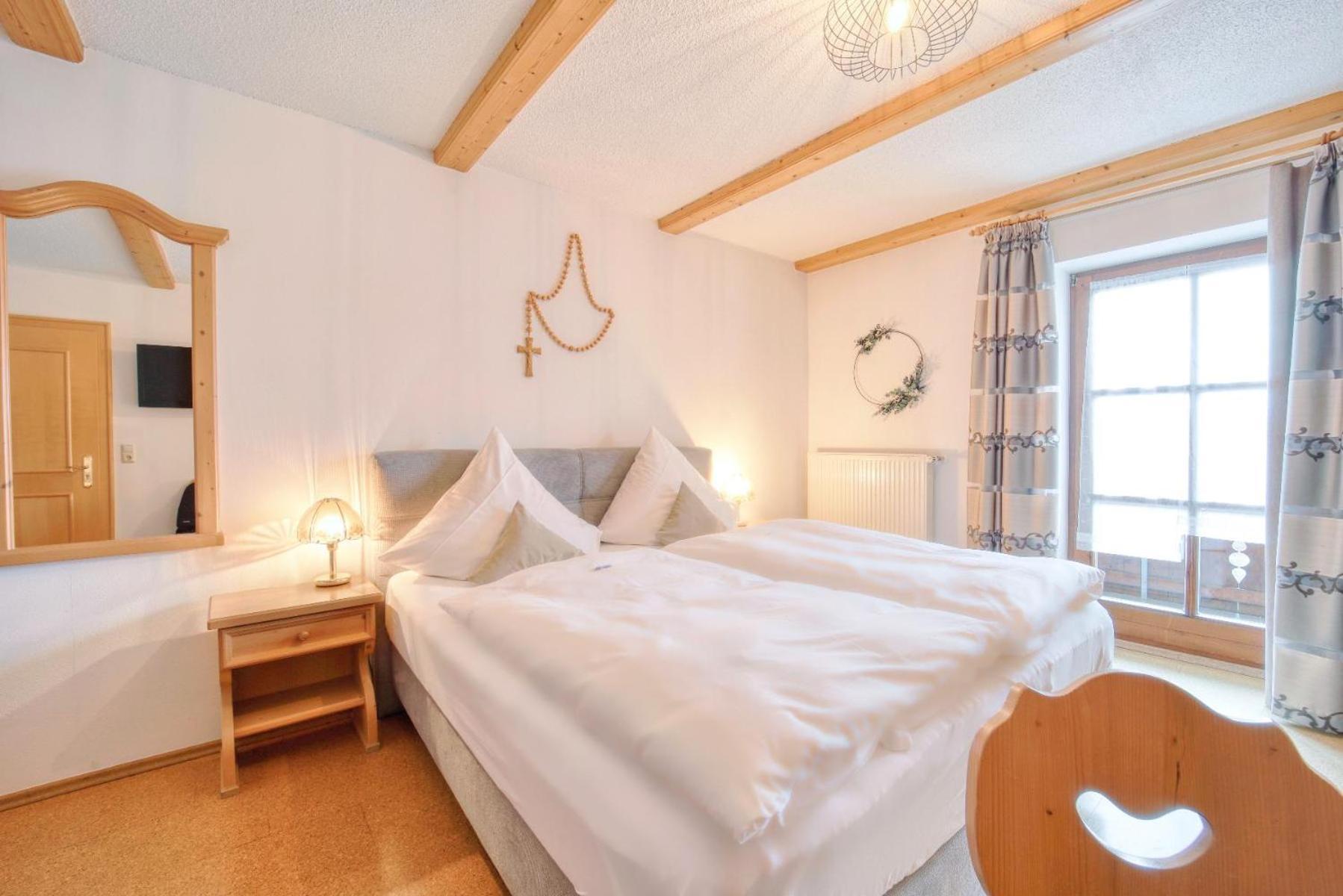 Hotel Hirschenstein Achslach エクステリア 写真