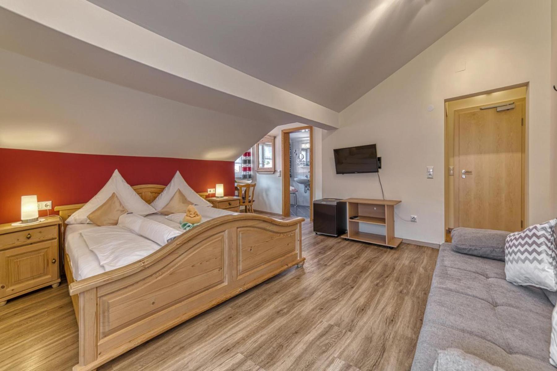Hotel Hirschenstein Achslach エクステリア 写真