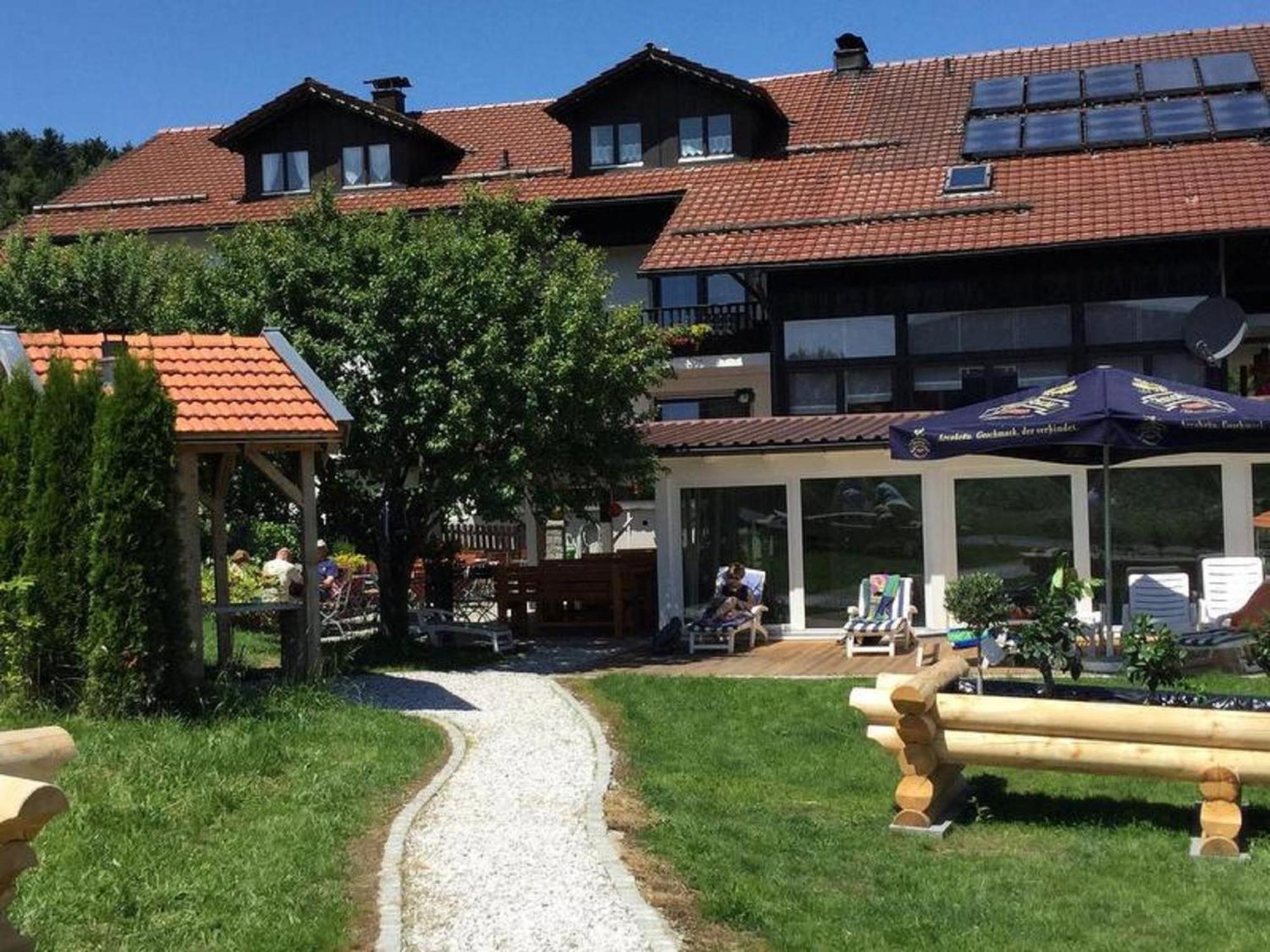 Hotel Hirschenstein Achslach エクステリア 写真